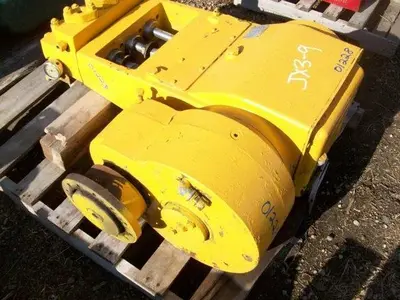 USED HUGHES-JETIN 2000 HIGH PRESSURE WATER BLASTING TRIPLEX PUMP