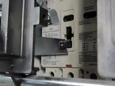 USED EATON SVX025A1-5A4N1