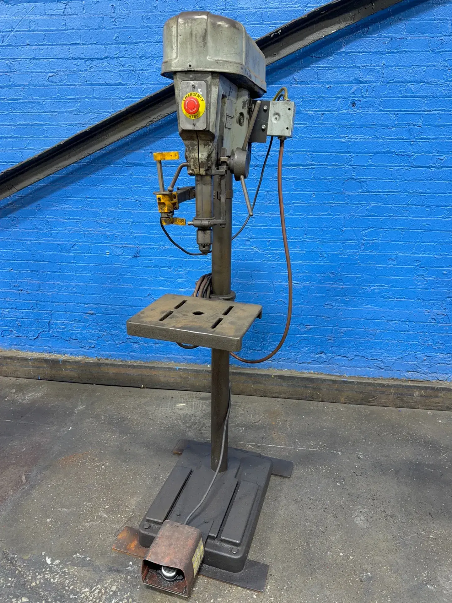 Used DELTA 15665 Heavy Duty & Sensitive Single Spindle Drills Ohio US | HGR 24 #1147734