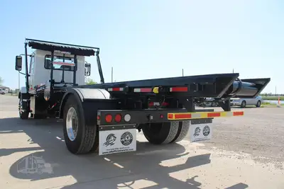 Used 2027 MACK MD7 Hooklifts & Roll-Offs Texas US | Roll Off Truck World #1491922