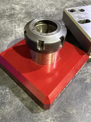5th Axis Quick Change Fixture Plate With 5th Axis R96-DM25 Riser Plate With a 5th Axis DM25 Dovetail