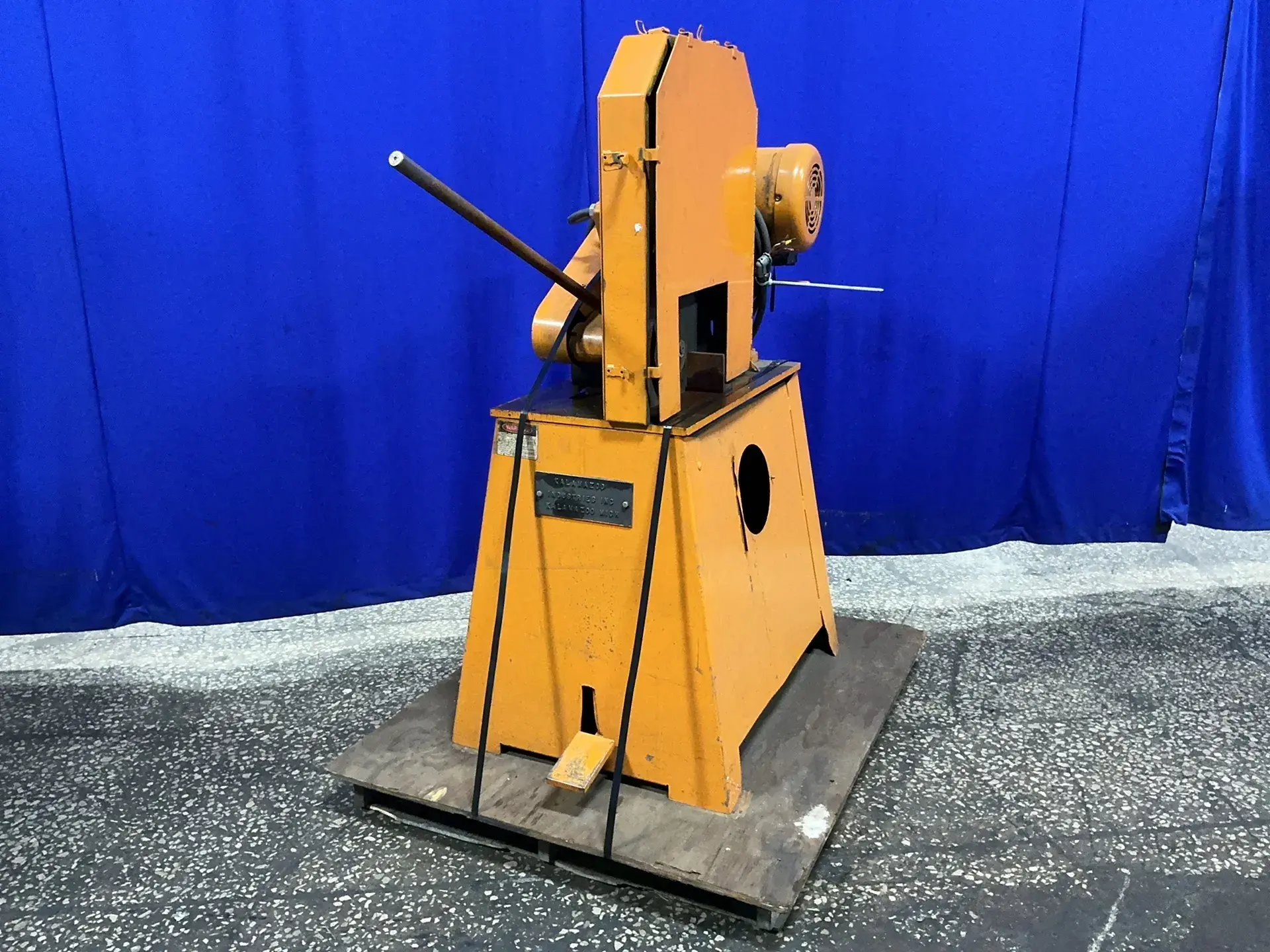 Used KALAMAZOO INDUSTRIES INC. _UNKNOWN_ Cut-Off Saws Ohio US | HGR 24 #1415139