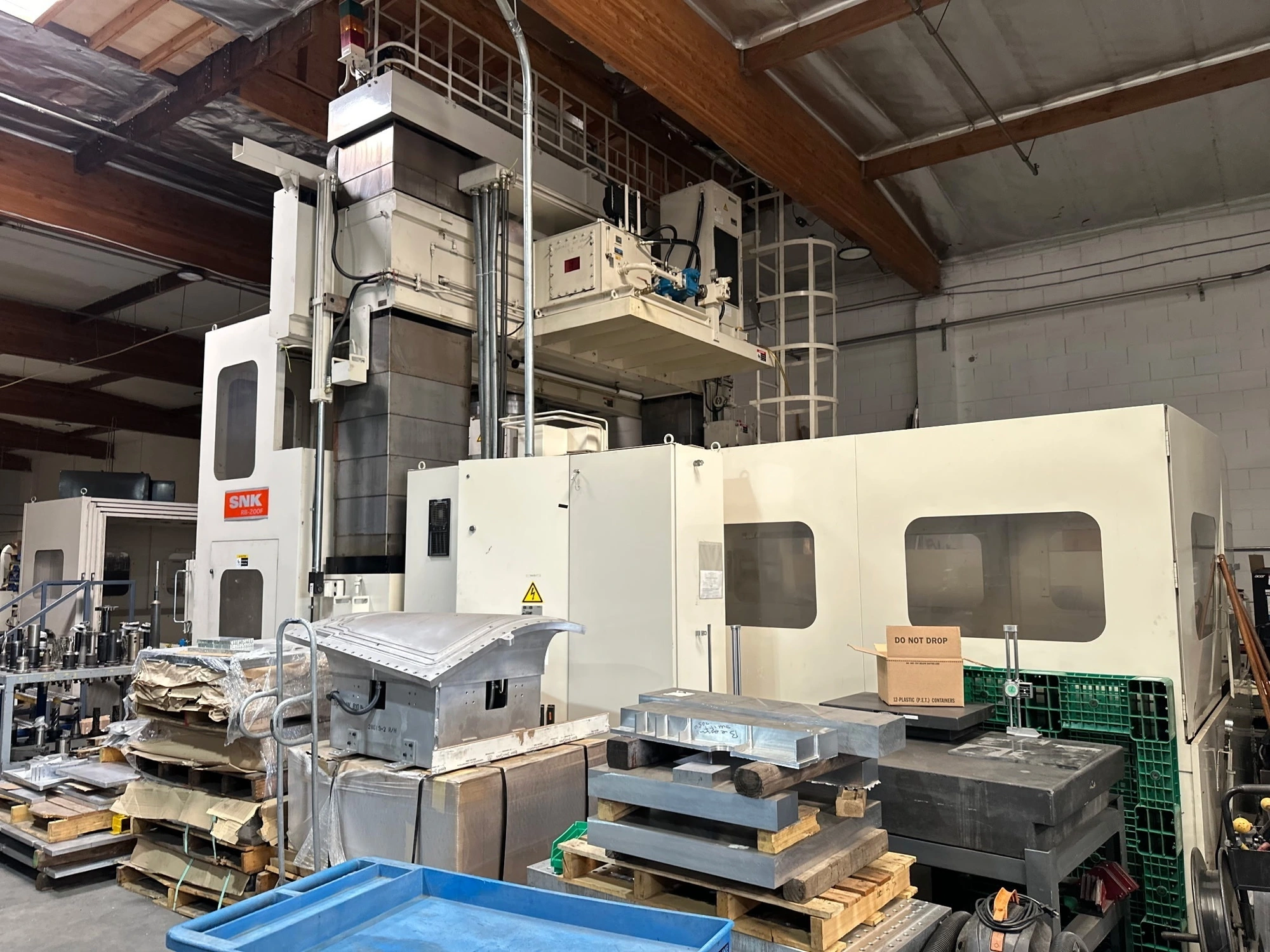 Used 2003 SNK RB-200F 5-AXIS Vertical Machining Centers Illinois US | Asset Exchange Corporation #1224984