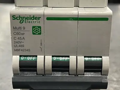 New | in-Stock SCHNEIDER ELECTRIC M9F43345 Switchgears British Columbia CA | Lenmark #241148
