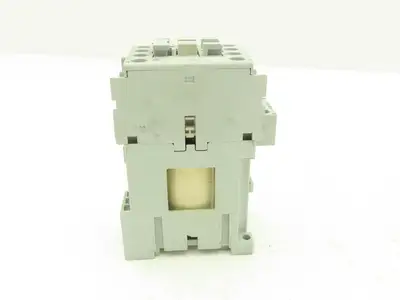 Allen Bradley 100-C09D-10 Motor Starter Contactor 7.5Hp 600V 24VDC Coil Lot of 7