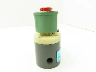 Plast-o-matic EUC2B2G6 Solenoid Valve 2-Way NC 120V 140 PSI 1/4" NPT