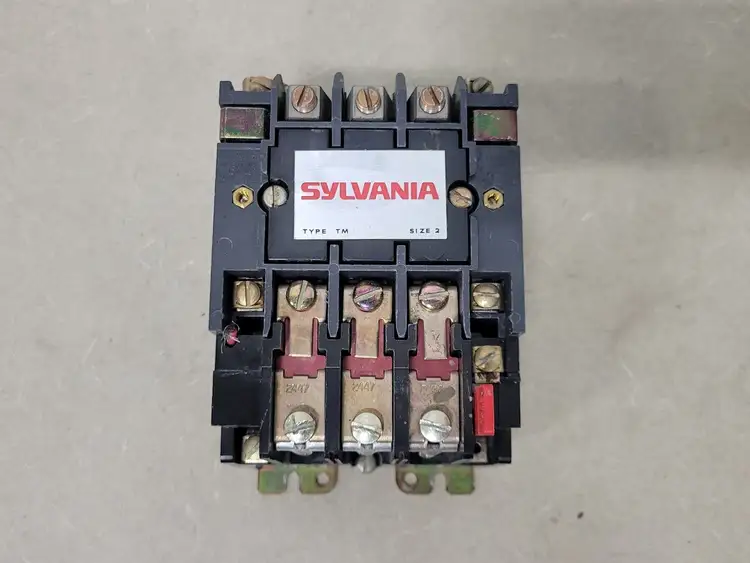 Used SYLVANIA T13U032 Switchgears British Columbia CA | Lenmark #239735