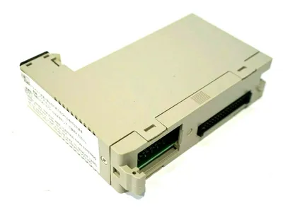 NEW OMRON C200H-OD216 OUTPUT MODULE C200HOD216