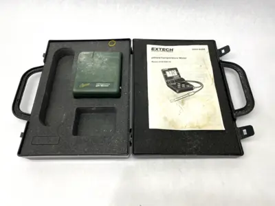 USED EXTECH PH/MV/TEMPERATURE METER BROKEN ELECTRODE