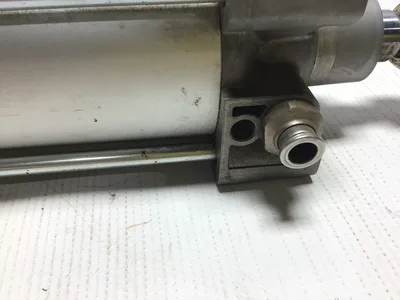 SMC C96SD80-200 Pneumatic Cylinder 1.0 MPa Maximum Pressure