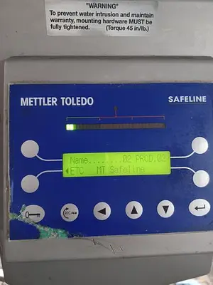 Safeline metal detector 27" x 5" opening