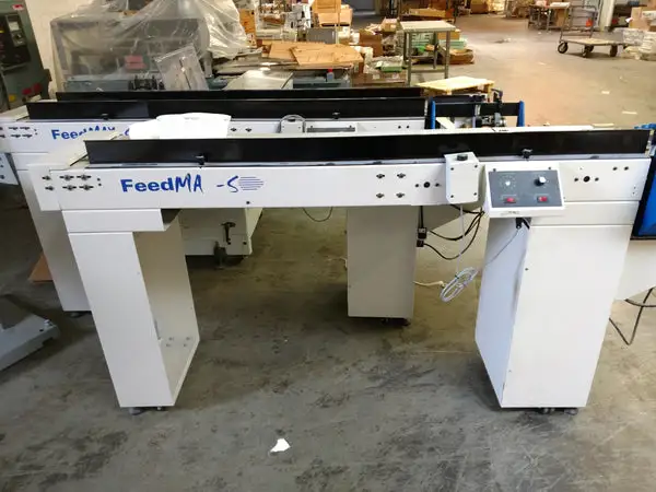 Feedmaster feeding table