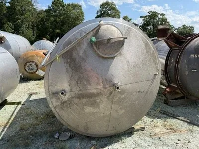 _UNKNOWN_ UNKNOWN Stainless Steel Tanks | Perry Equipment (2)