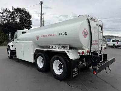 Used 2008 INTERNATIONAL 7500 Bucket (boom) trucks Washington US | Puget Sound Truck Sales #1541012
