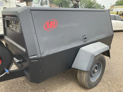 Used 1993 INGERSOLL RAND P175BWJD Air Compressors, Portable Michigan US | Miedema Asset Management Group #1320529