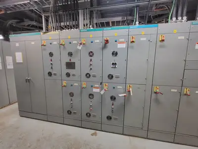 Used SIEMENS 8PX Misc Electrical & Power Parts British Columbia CA | Lenmark #251190