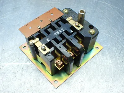 New | in-Stock ARROW HART RAD130U PLC Contactors Ohio US | HGR 24 #879672