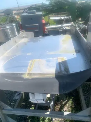 USED A&K DEVELOPMENT COMPANY 8-LANE SWEET CORN HUSKER
