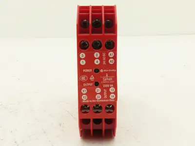 Allen Bradley 440N-S32013 Guardmaster Sipha Safety Control Relay 24V Ser B