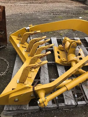 - Caterpillar 140M, 12M, 160M