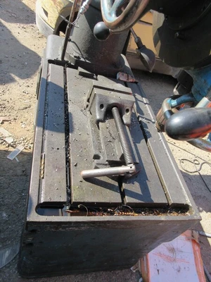Caser, radial arm drill press