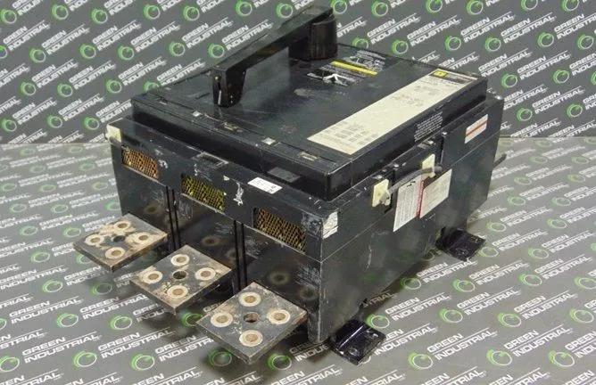 Square D PHF3616001386 Circuit Breaker 1600A 600VAC Auxiliary Gray Face Used