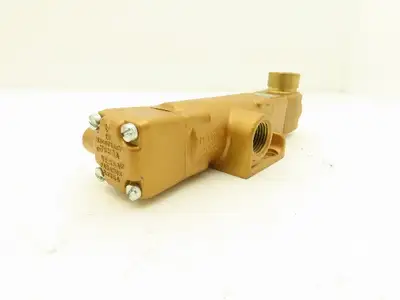 Versa VAP-2501-S00800 Pneumatic Air Hand Lever Valve 200psi 1/2" Ports