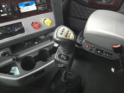USED 2023 FREIGHTLINER CORONADO 122 SD