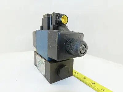 Rexroth 4WE110J40/CW110N9DK25L Hydraulic Control Valve W/120V Coil
