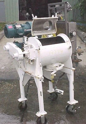 USED LITTLEFORD  FM  JACKETED MIXER MIXER GRANULATOR