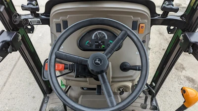 USED 2017 JOHN DEERE 5090GV
