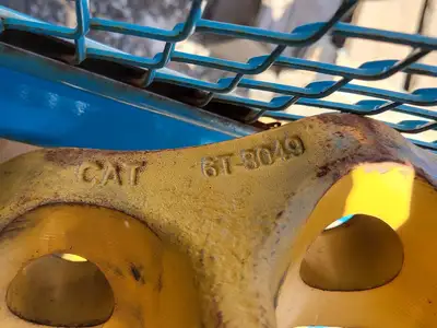USED CATERPILLAR 6T-8049