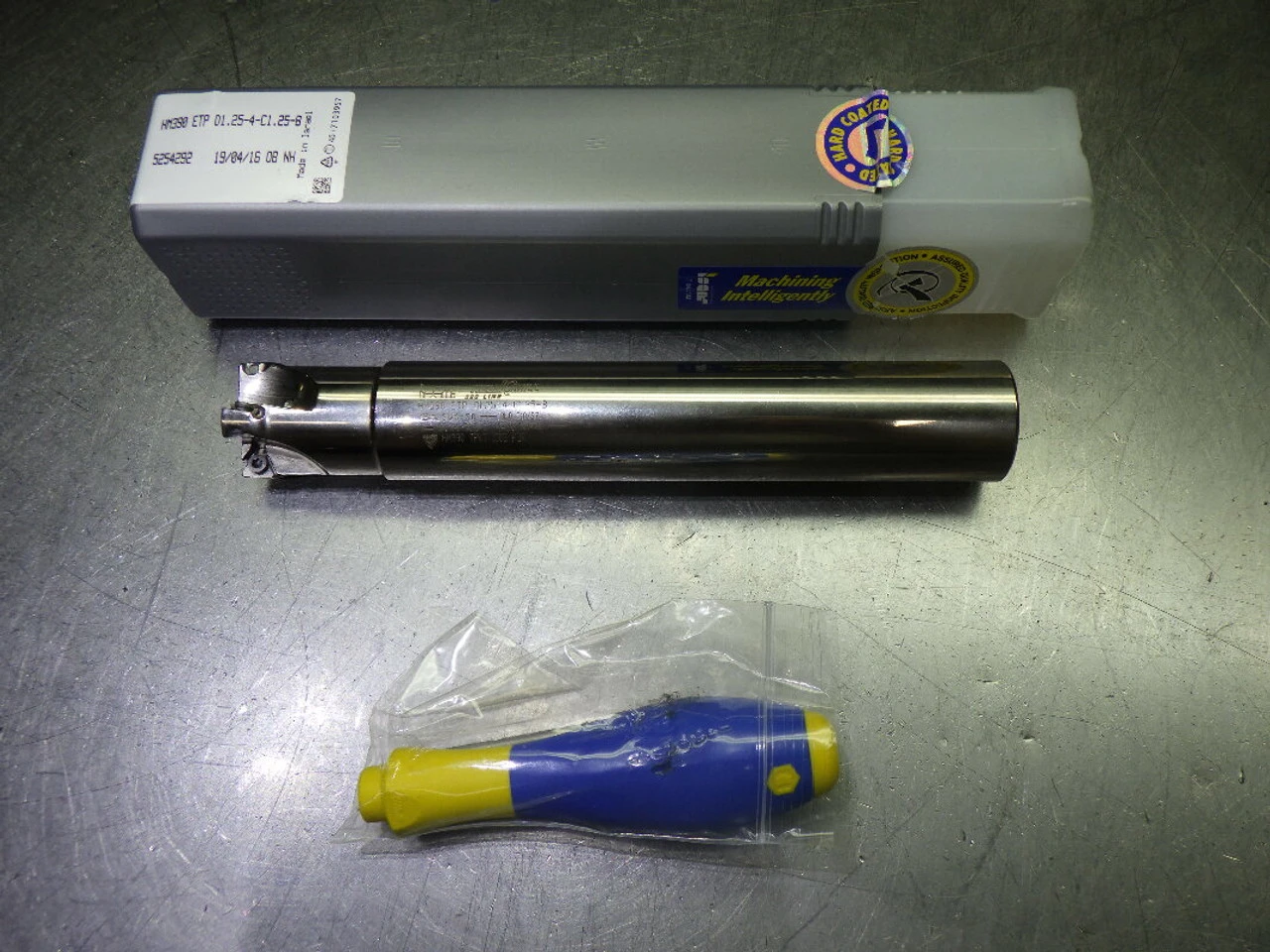 Iscar 1.25" 4 Flute Coolant Thru Endmill HM390 ETP D1.25-4-C1.25-B (LOC778A)