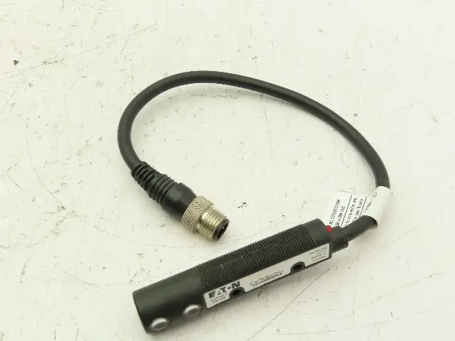 Eaton 13104RQD03 Photoelectric Sensor 15-30VDC 1.5A 18mm Range