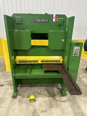 4' X 1/2" BETENBENDER MODEL #4-500 HYDRAULIC SQUARING SHEAR: STOCK #11792