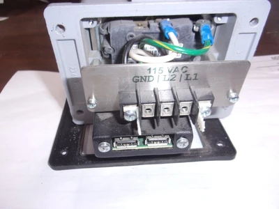 USED MENCOM 23521 RECEPTACLE  USB-RJ45