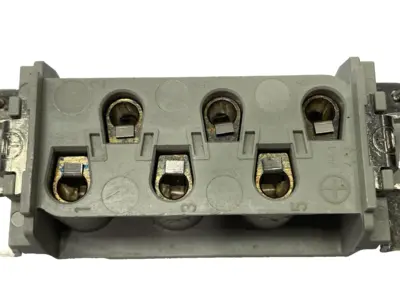 Used Epic Rectangular Insert w/ Screw Connection Socket 10171000 LOT OF 2 Electrical Fittings Michigan US | Maverick Industrial Sales #1414243