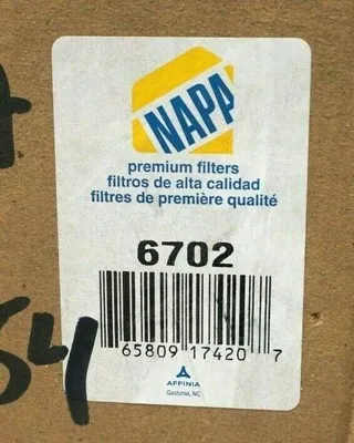 NEW NAPA 6702 AIR FILTER