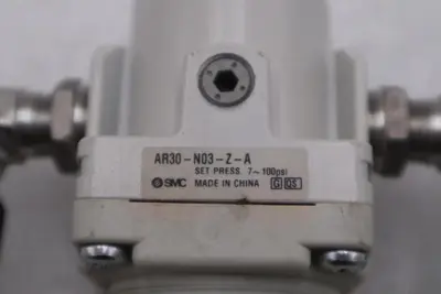 NEW OPEN BOX SMC AR30-N03-Z-A REGULATOR STOCK H1470A