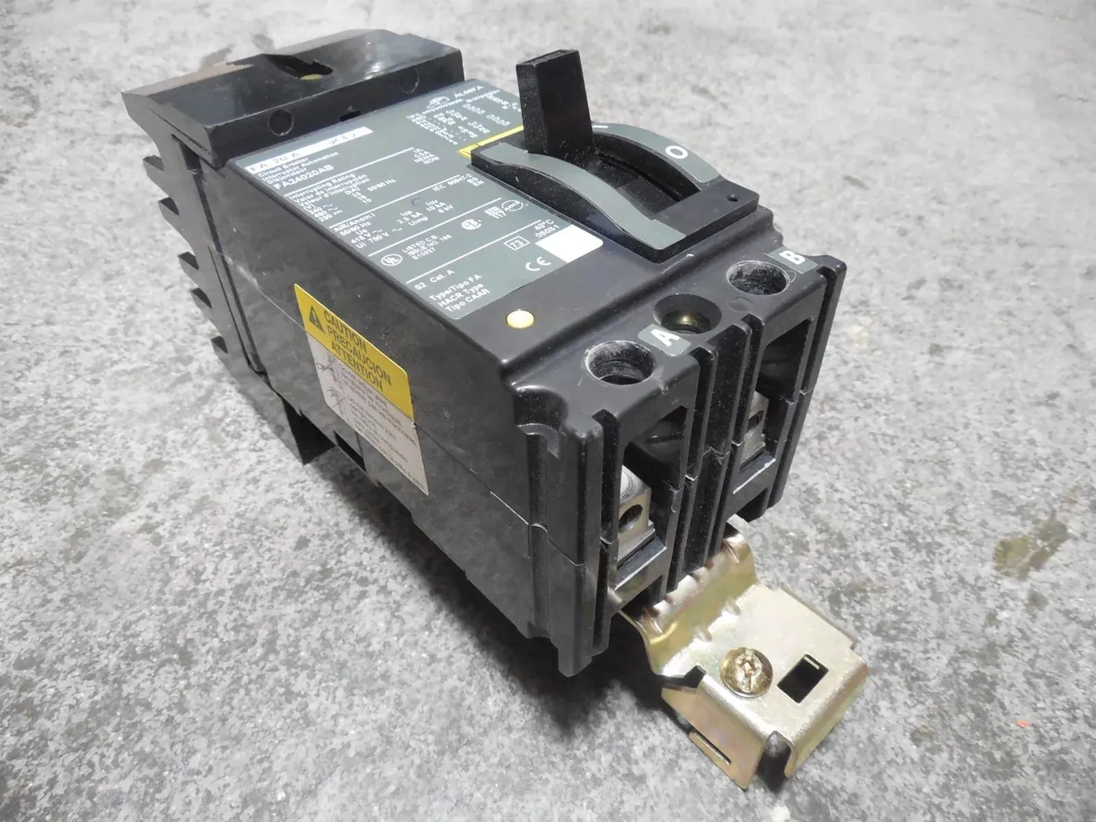 Square D FA24020AB I-Line Circuit Breaker 20 Amps 480VAC 2 Pole Green Face Used