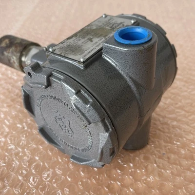 USED Dwyer CRF2-WR01T-024-H20