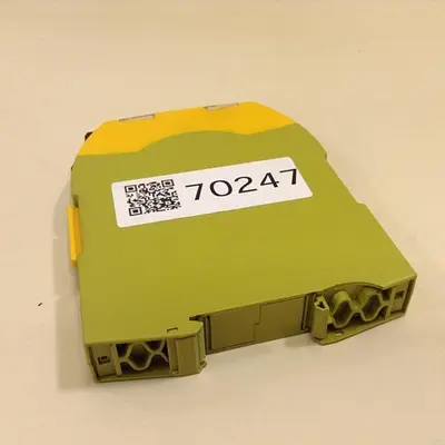 USED PILZ PNOZS724VDC4N/O1N/C