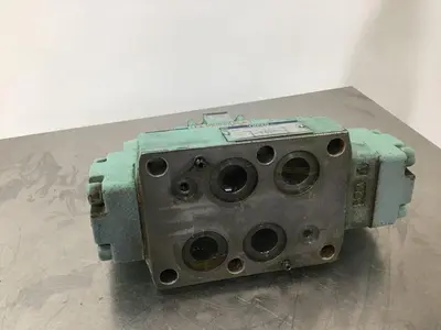 USED YUKEN DHG-06-3CI3-E-5045