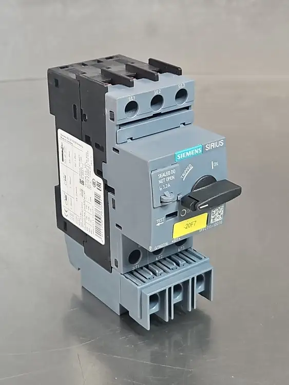 Used Siemens 3RV2711-1DD10 Motor Protector Circuit Breaker. Circuit Breakers South Carolina US | Palmetto Automation #1150708