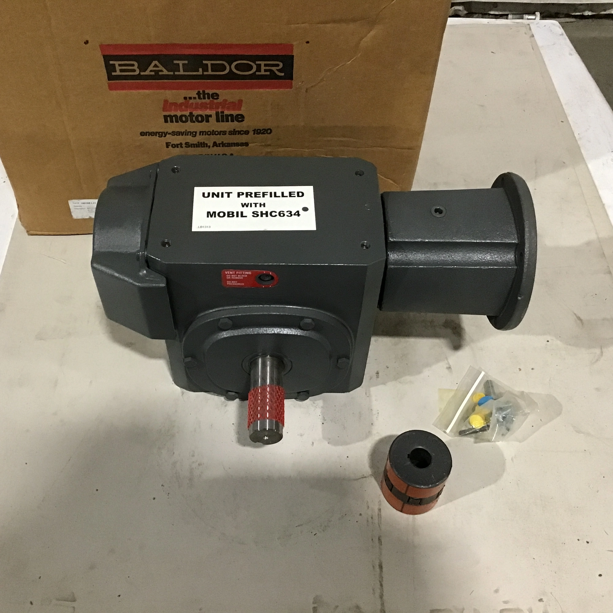 Baldor GLF4032BG Gearmotor Speed Reducer Ratio 40:1 Nema 140C Left Hand Shaft
