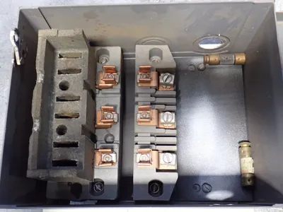 USED SQUARE D SD9351