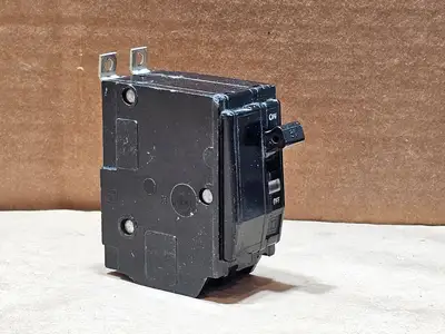 Used SQUARE D QO230 Switchgears British Columbia CA | Lenmark #1438636