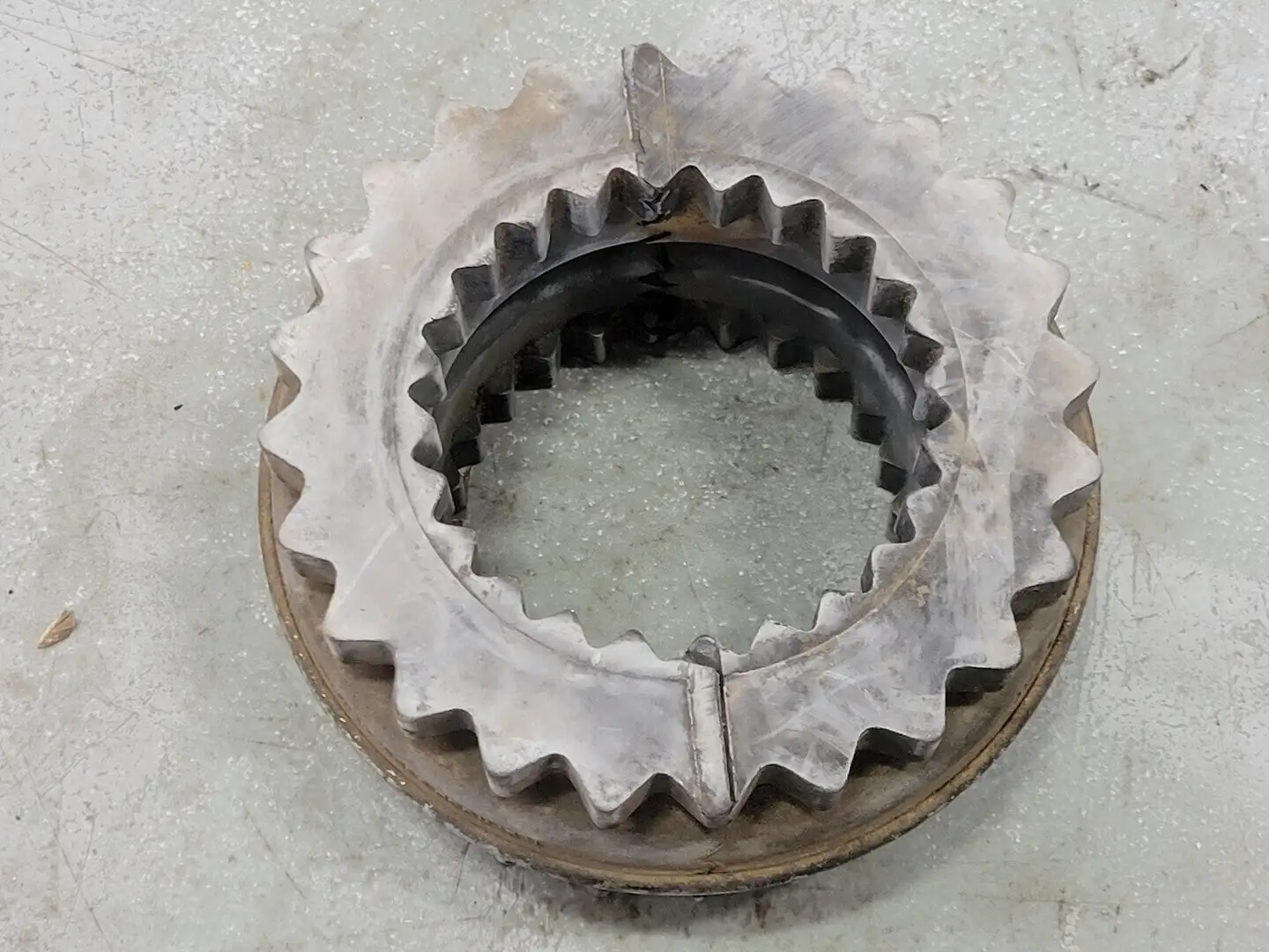 9JE Sleeve Coupling Insert, 6.35" x 6.35" Bore