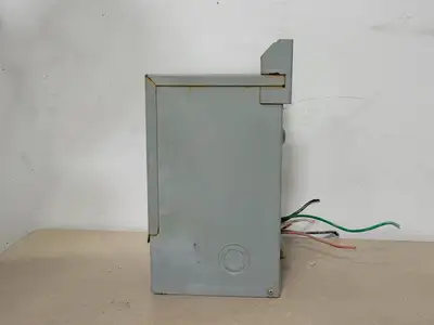 USED HAMMOND POWER SOLUTIONS INC. C1F003LES