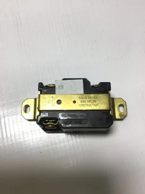 Turnlok L520-R Black Receptacle 20A 125V 2P 3W NEMA L5-20R (Lot of 6)